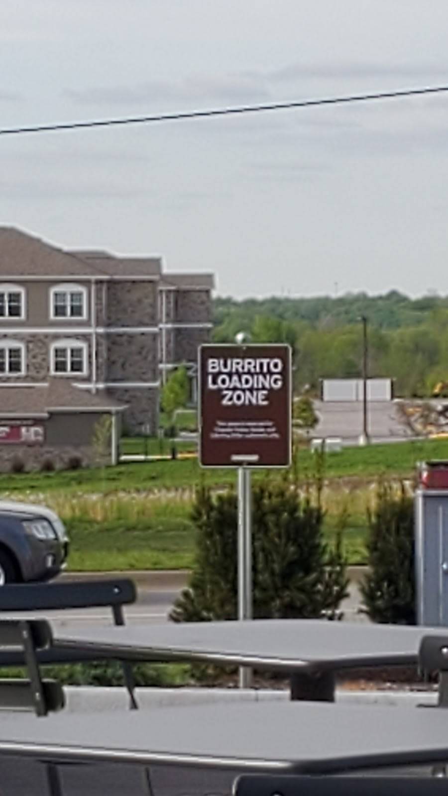 Chipotle Mexican Grill | restaurant | 14317 W 135th St, Olathe, KS 66062, USA | 9137820691 OR +1 913-782-0691