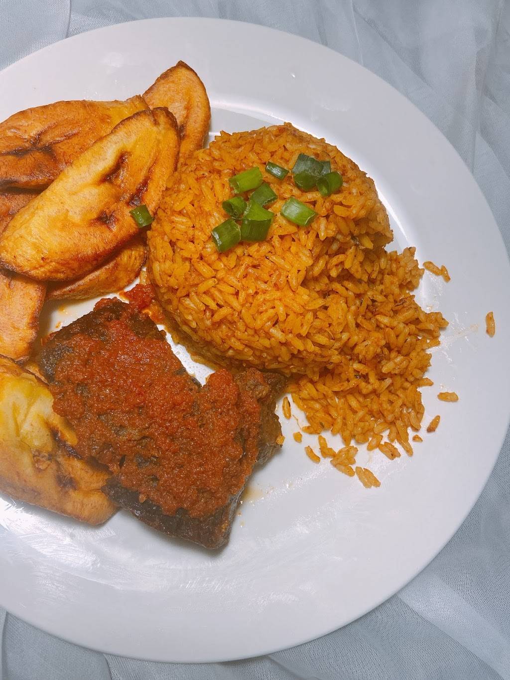 Remmis Kitchen | restaurant | 37 Oak Green Dr, Lawrenceville, GA 30043, USA | 6304409249 OR +1 630-440-9249