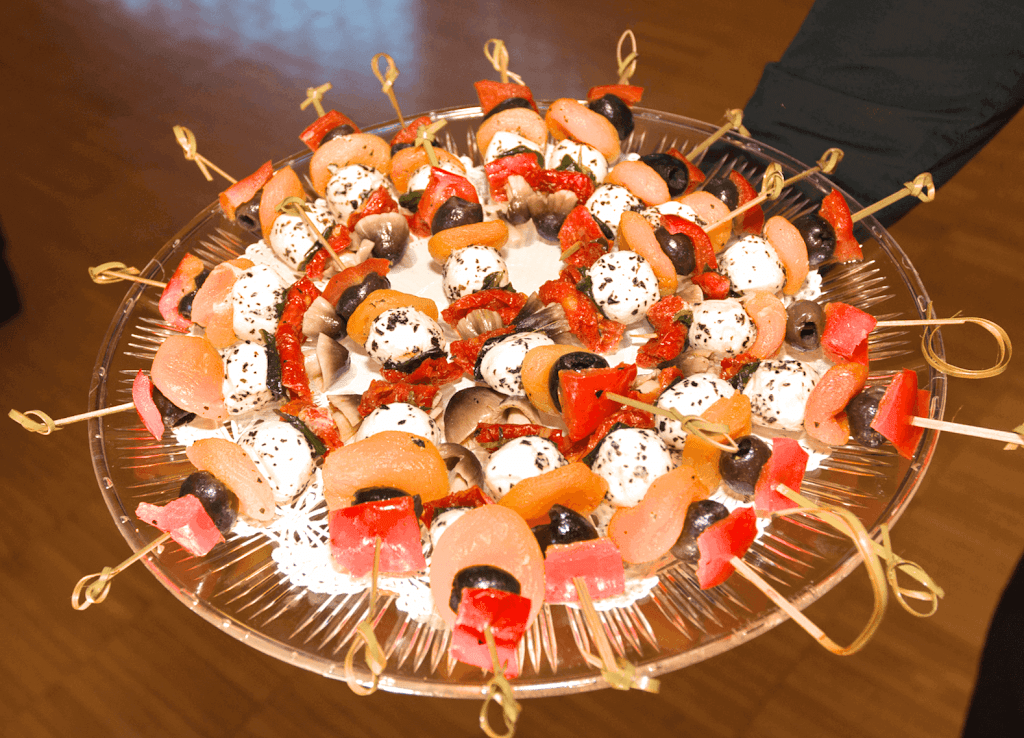 Majestic Food Service | restaurant | 1483 Broadway, Hewlett, NY 11557, USA | 5162052737 OR +1 516-205-2737