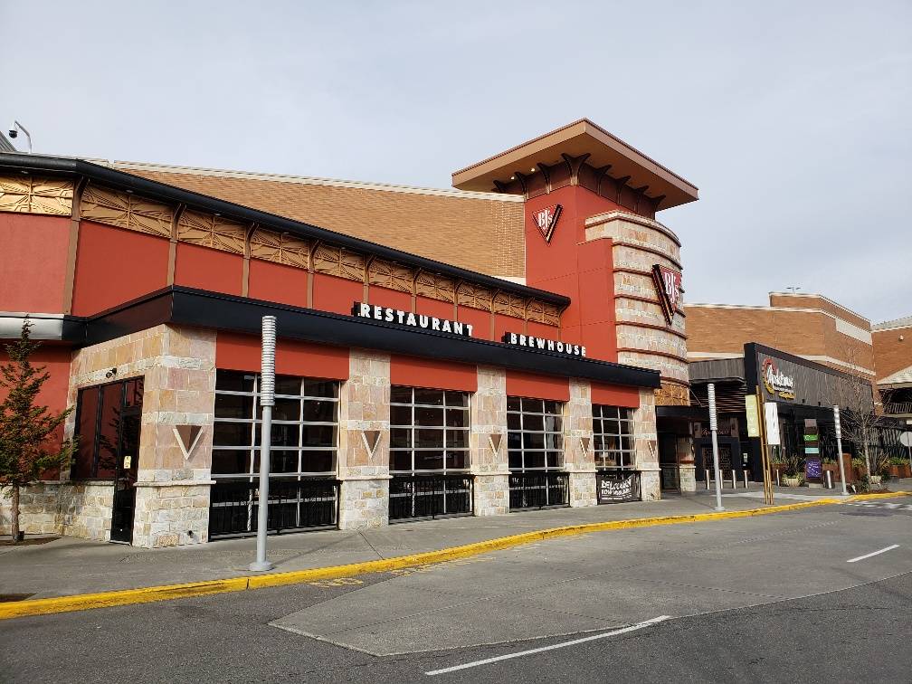 BJs Restaurant & Brewhouse | restaurant | 1159 Southcenter Mall, Tukwila, WA 98188, USA | 2064397500 OR +1 206-439-7500