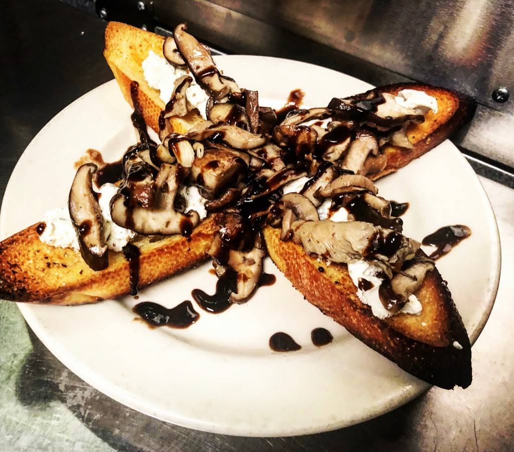 Mickey Cassidys | restaurant | 116 Main St, Medway, MA 02053, USA | 5085331343 OR +1 508-533-1343