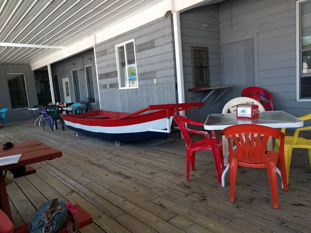 Boatyard BBQ | restaurant | 3006 Lakeshore Dr, Muskegon, MI 49441, USA | 2317477300 OR +1 231-747-7300