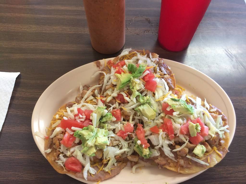 La Esquinita Mexican Restaurant | restaurant | 4705 Roosevelt Ave, San Antonio, TX 78214, USA | 2106885026 OR +1 210-688-5026