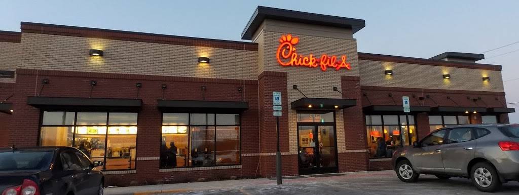 Chick-fil-A | restaurant | 5351 S 76th St, Greendale, WI 53129, USA | 4144230853 OR +1 414-423-0853
