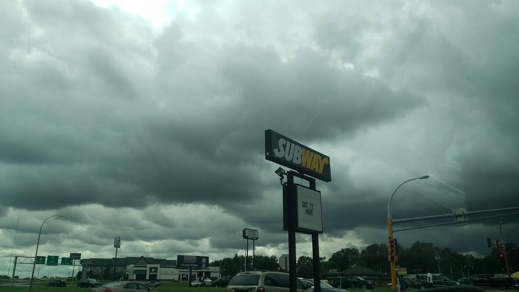 Subway | meal takeaway | 838 St Germain St E, St Cloud, MN 56301, USA | 3202527500 OR +1 320-252-7500