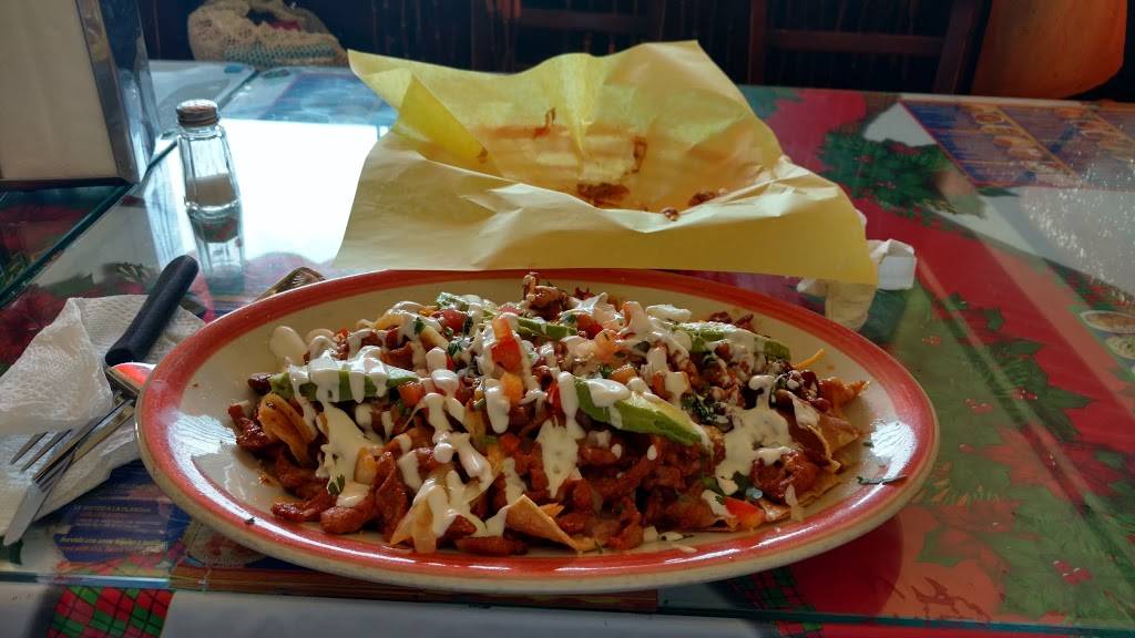 Los Compadres Restaurant | restaurant | 633 N Spring St, Los Angeles, CA 90012, USA | 2136261533 OR +1 213-626-1533