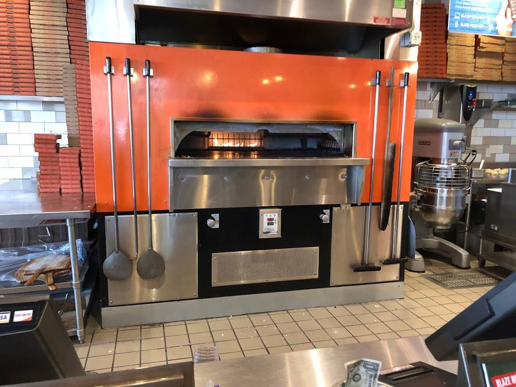 Blaze Pizza | meal takeaway | 1863 W 5400 S Suite C, Taylorsville, UT 84129, USA | 8018236700 OR +1 801-823-6700