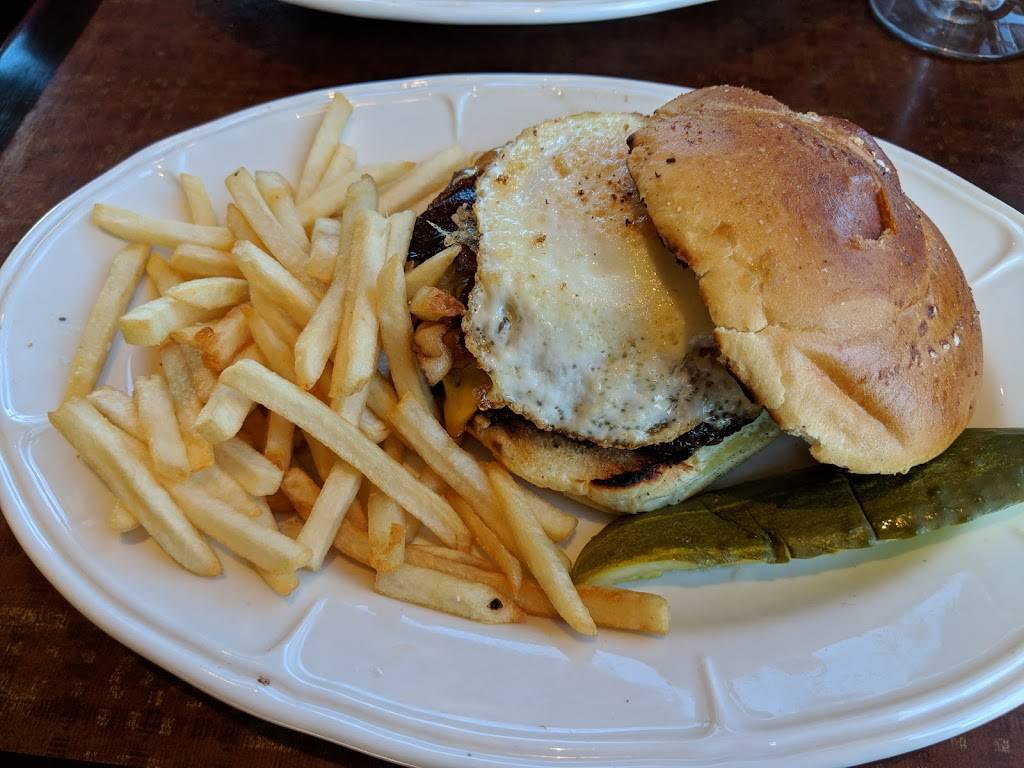 Rainbow Gardens | restaurant | 117 Broad St, Milford, CT 06460, USA | 2038782500 OR +1 203-878-2500