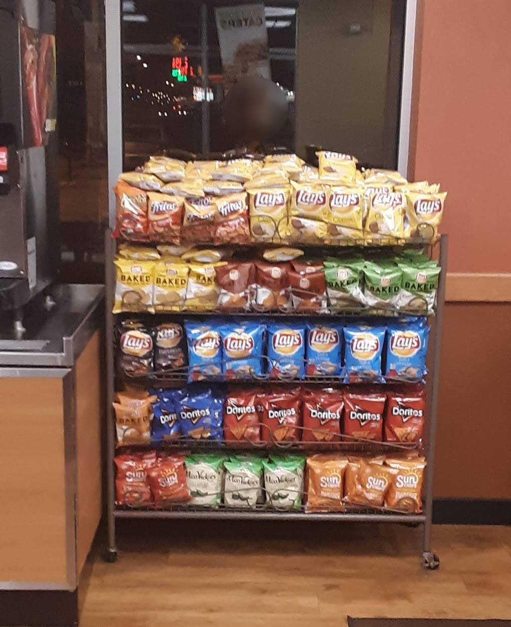 Subway | restaurant | 5401 St Clair Ave, Cleveland, OH 44103, USA | 2162421249 OR +1 216-242-1249