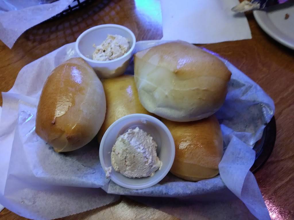 Texas Roadhouse | restaurant | 740 NW Blue Pkwy, Lees Summit, MO 64086, USA | 8162463909 OR +1 816-246-3909