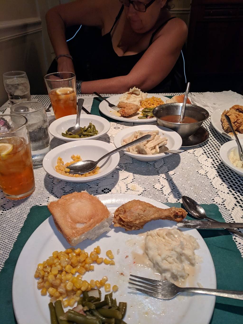 Wittmonds Restaurant | restaurant | 166 East Main St, Brussels, IL 62013, USA | 6188832345 OR +1 618-883-2345