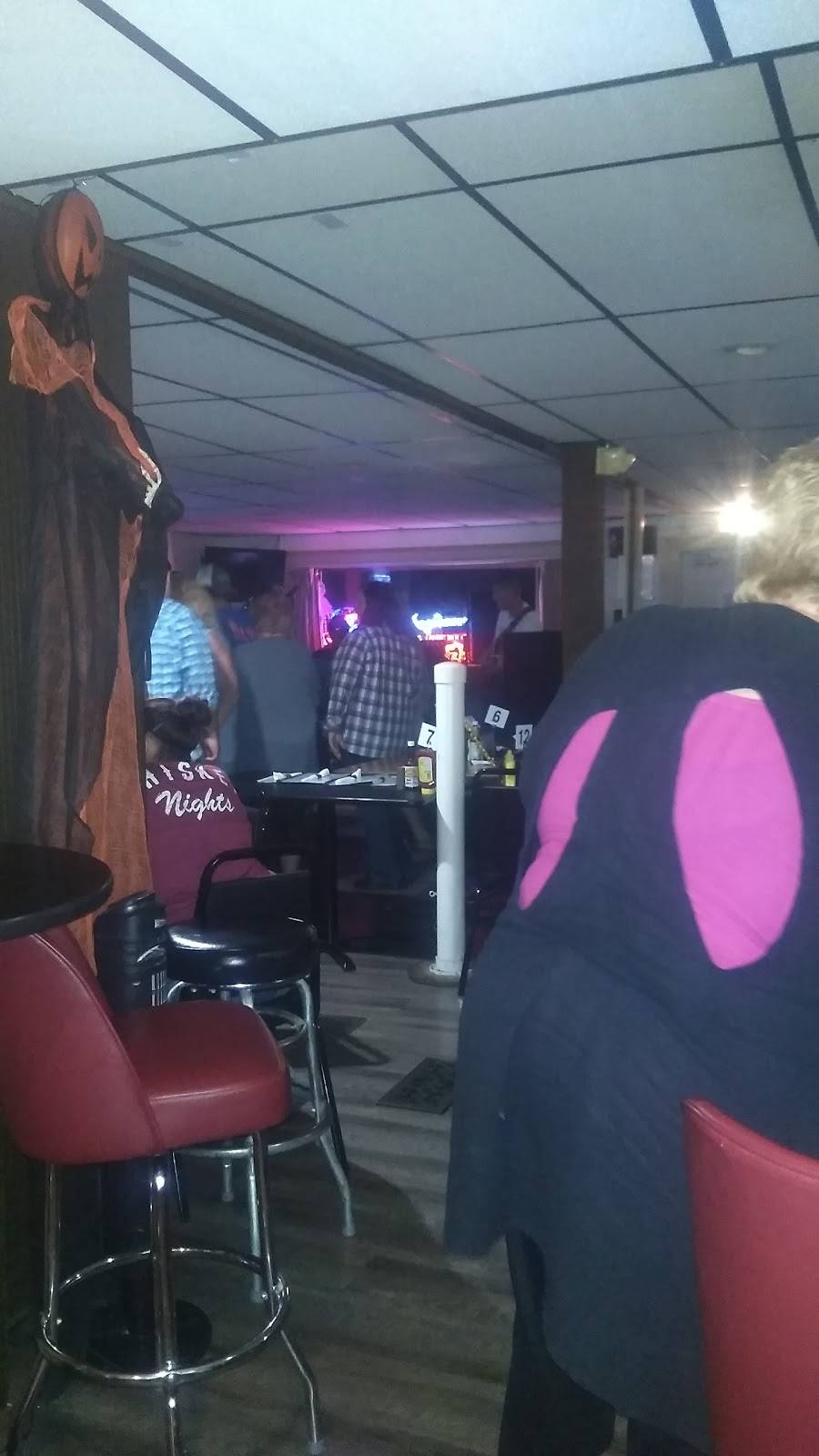 Woopenheimers Bar and Grill | restaurant | 451 W Haysville Rd, Jasper, IN 47546, USA | 8126953211 OR +1 812-695-3211