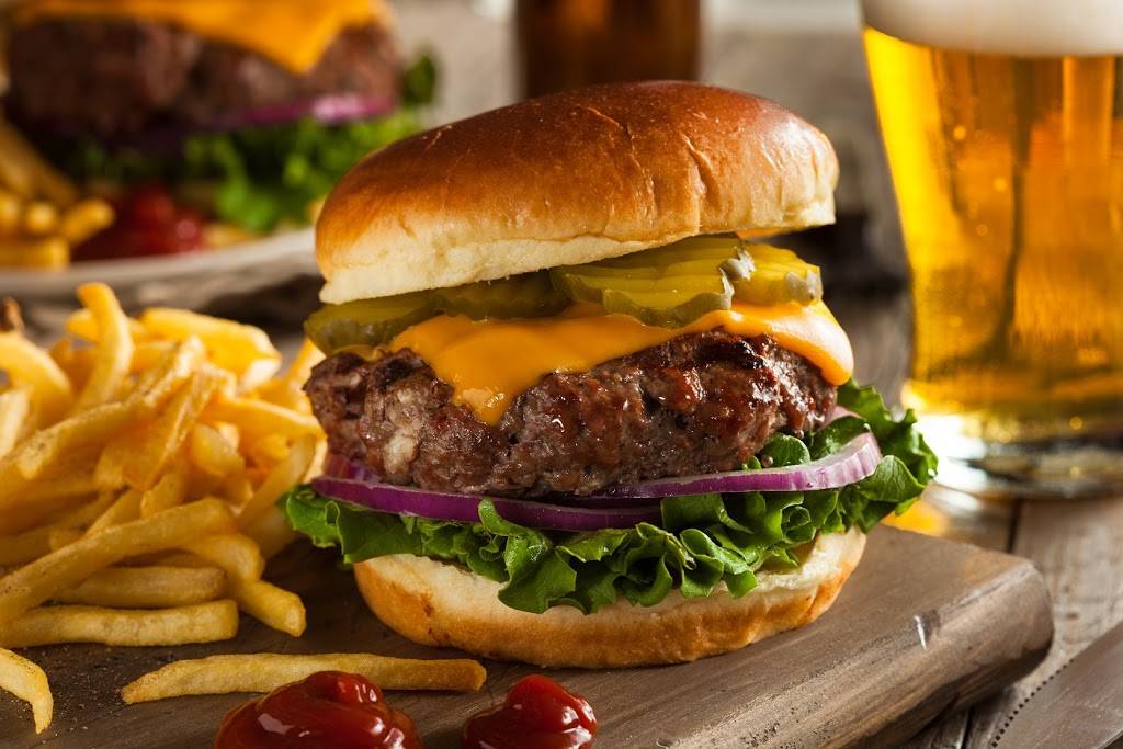 BrickHouse Craft Burger | restaurant | 123 Simcoe St, Peterborough, ON K9H 2H3, Canada | 7058747474 OR +1 705-874-7474