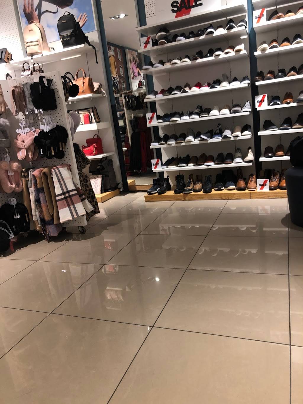 Auntie Annes | restaurant | 90-15 Queens Blvd, Queens, NY 11373, USA | 7182711756 OR +1 718-271-1756