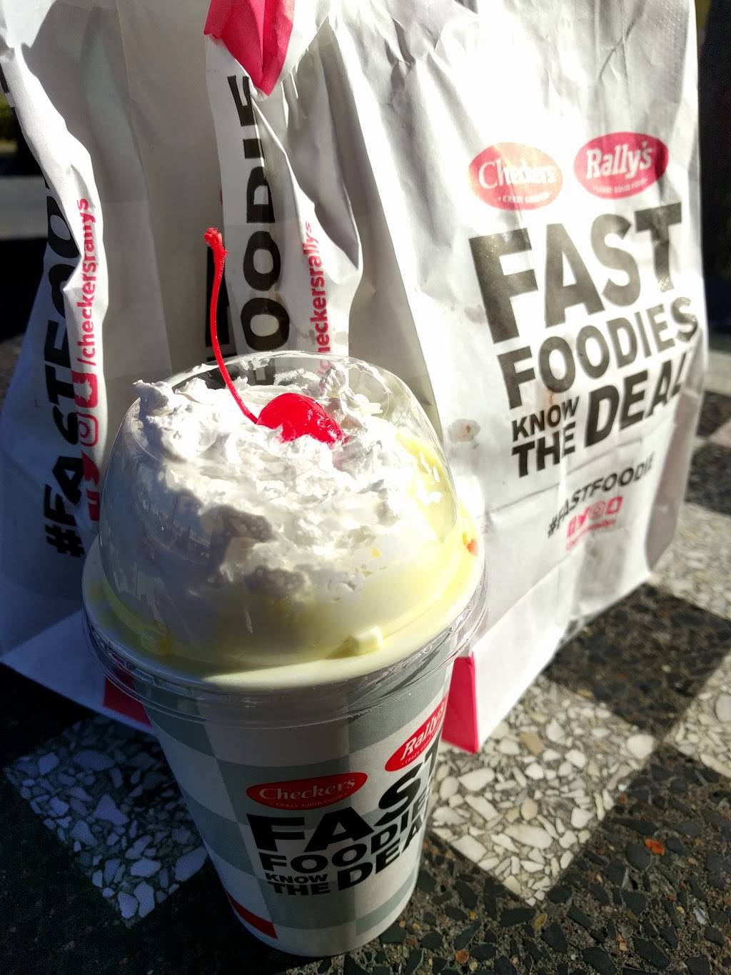 Checkers | restaurant | 6051 Greenbelt Rd, Berwyn Heights, MD 20740, USA | 3019829449 OR +1 301-982-9449