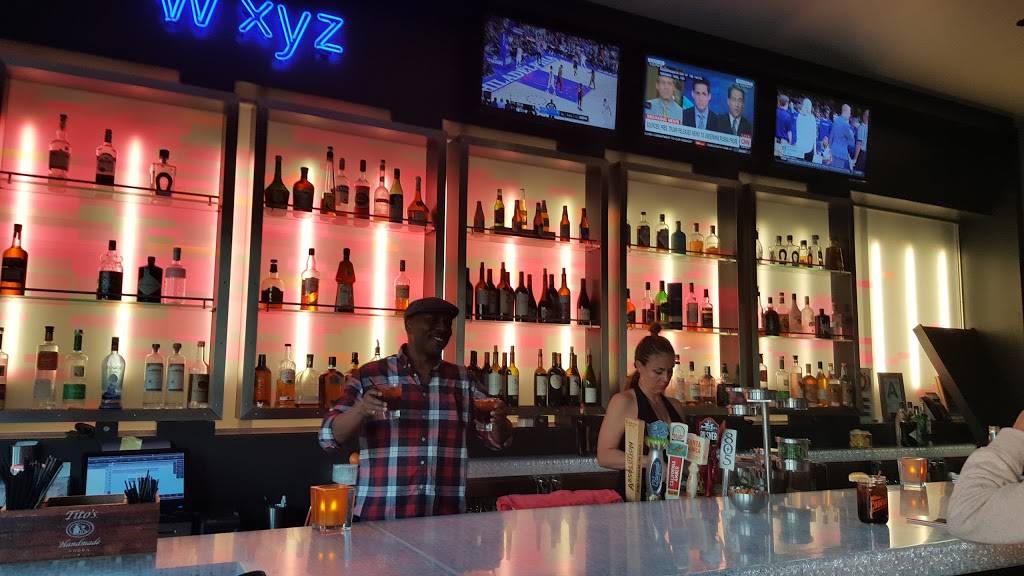 W XYZ Bar | restaurant | 475 Pacific Coast Highway, El Segundo, CA 90245, USA | 4242905555 OR +1 424-290-5555