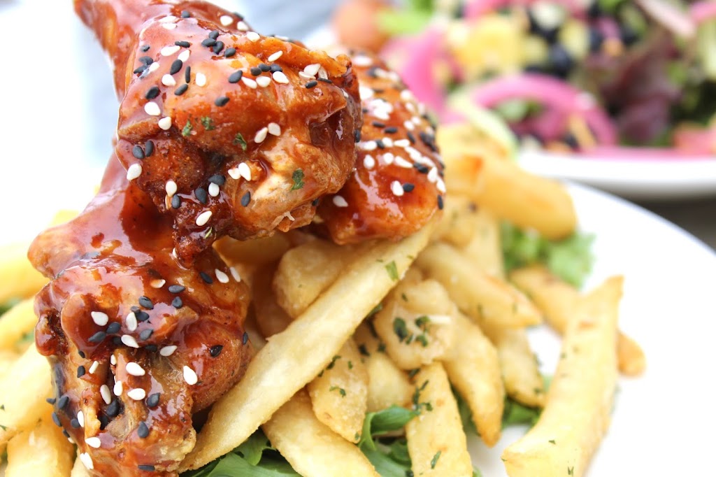 Johnny Wings | restaurant | 7126 Wornall Rd, Kansas City, MO 64114, USA | 8163333901 OR +1 816-333-3901