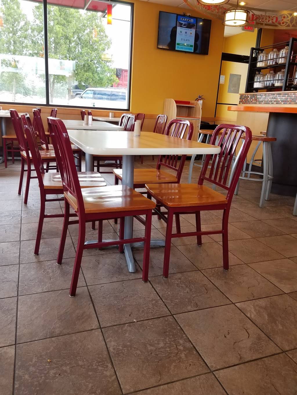 Popeyes Louisiana Kitchen | restaurant | 4213 W Main St, Kalamazoo, MI 49006, USA | 2694599963 OR +1 269-459-9963