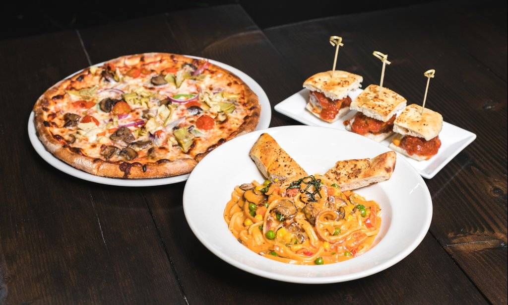 Academy Bar and Kitchen | restaurant | 1800 Fillmore St, San Francisco, CA 94115, USA | 4157751800 OR +1 415-775-1800