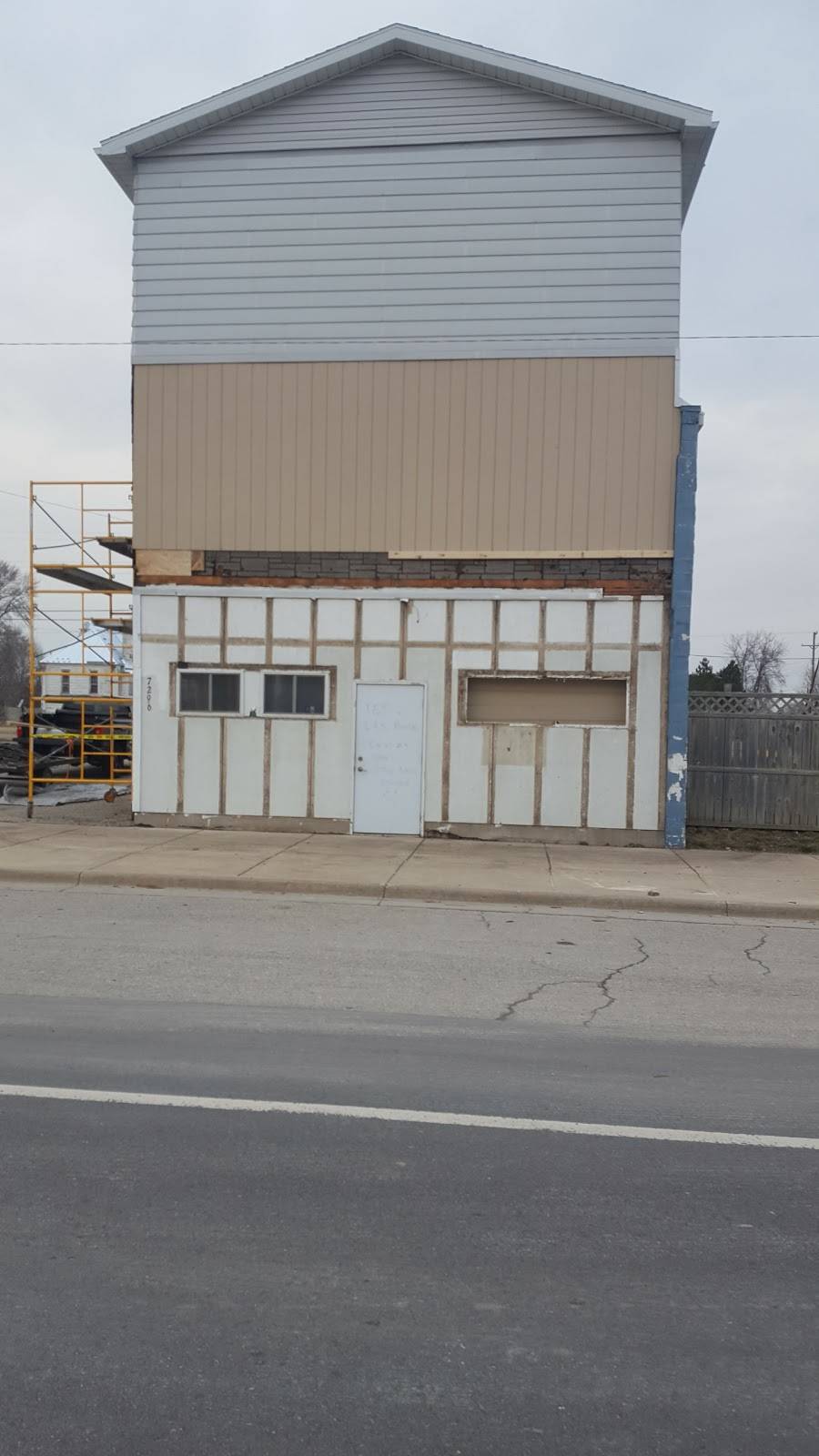 HolliJays Place | restaurant | 7296 Main St, Owendale, MI 48754, USA | 9896781028 OR +1 989-678-1028