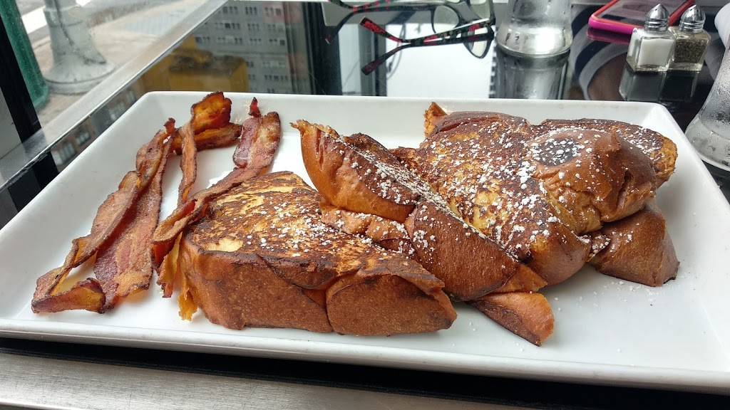 Moonstruck Diner | restaurant | 449 3rd Ave, New York, NY 10016, USA | 2122131100 OR +1 212-213-1100