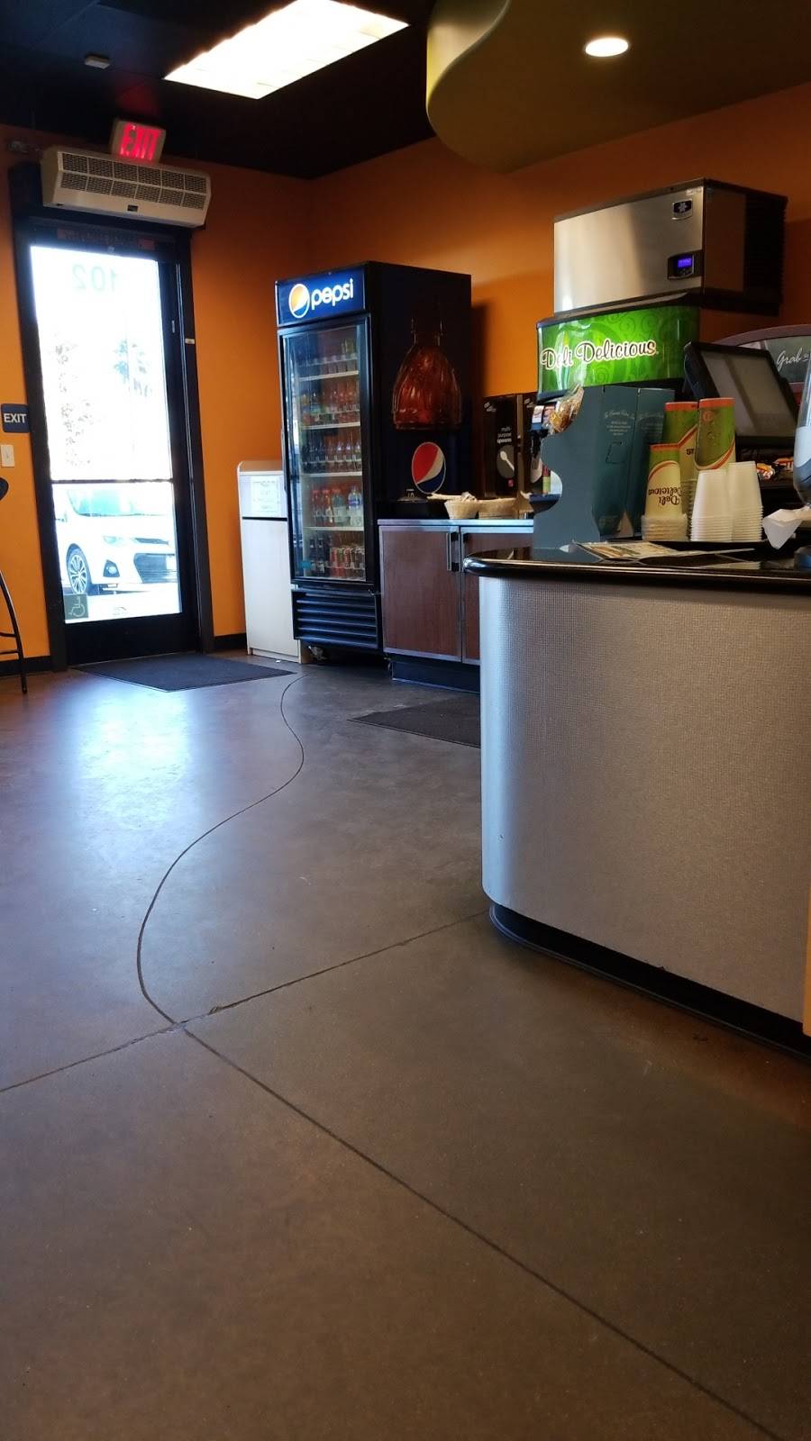 Deli Delicious | restaurant | 2865 E Jensen Ave #102, Fresno, CA 93706, USA | 5592641700 OR +1 559-264-1700