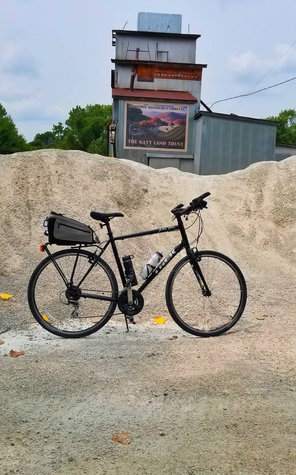 Treloar Bar & Grill | restaurant | 16698 Texas, Marthasville, MO 63357, USA | 6369324220 OR +1 636-932-4220