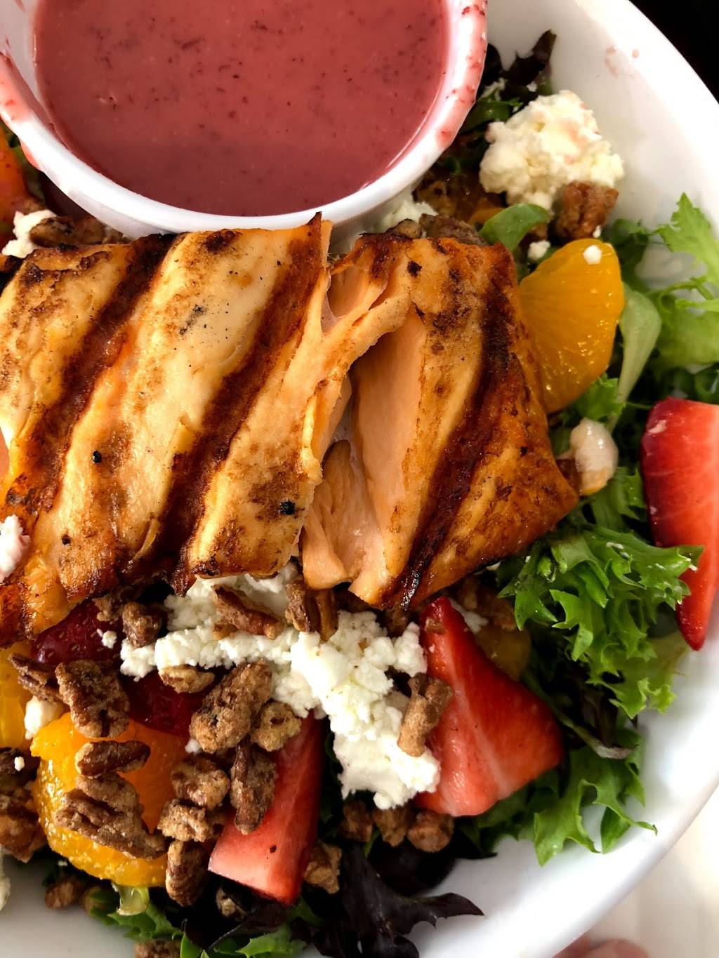 Slammin’ Salmon | restaurant | 3267 Franklin Ave, Millbrook, NY 12545, USA | 8456775400 OR +1 845-677-5400