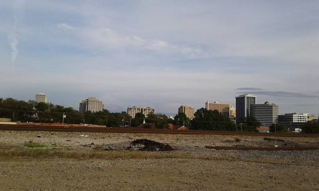 Freelons Restaurant Bar & Groove | night club | 440 N Mill St, Jackson, MS 39202, USA | 7693005303 OR +1 769-300-5303