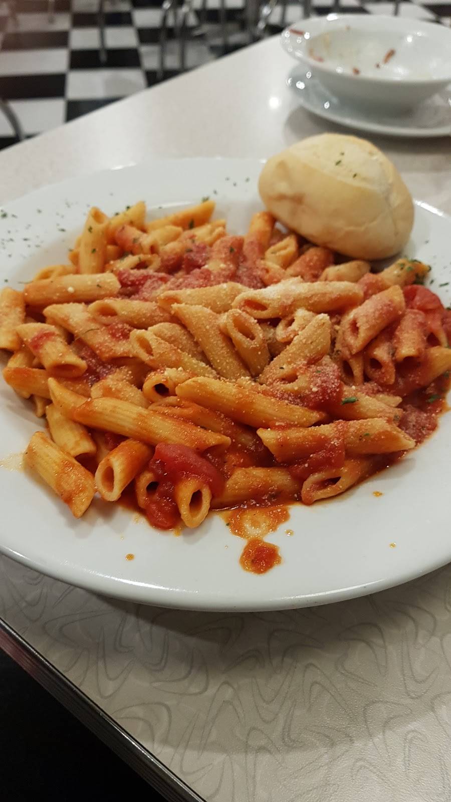 Hi Ho Diner | restaurant | 3691 Walker Rd, Windsor, ON N8W 3S6, Canada | 2262219555 OR +1 226-221-9555