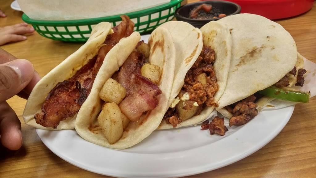 Los Arcos Mexican Grill Bulverde Location | restaurant | 22106 Bulverde Rd #101, San Antonio, TX 78259, USA | 2105989667 OR +1 210-598-9667