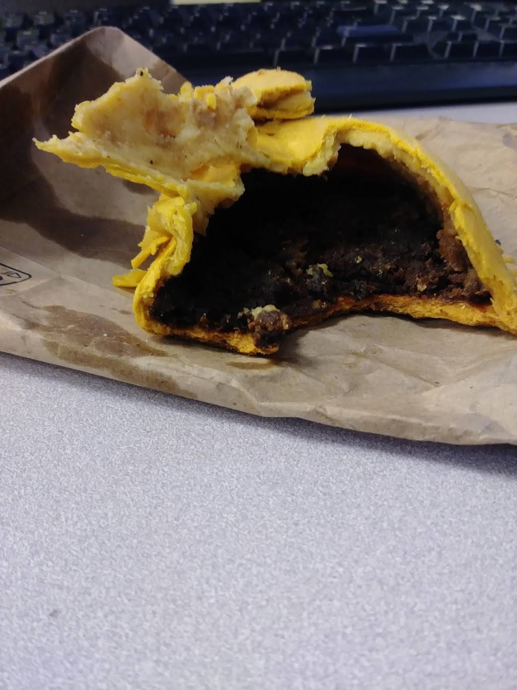 Bev Jerk Center | restaurant | 4598 Memorial Dr # A, Decatur, GA 30032, USA | 4042979597 OR +1 404-297-9597