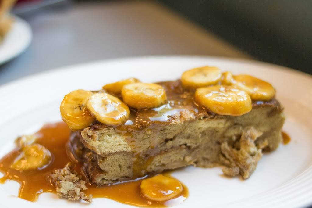 Flos V8 Cafe | restaurant | Disney California Adventure Park, Route 66, Anaheim, CA 92802, USA | 7147814565 OR +1 714-781-4565