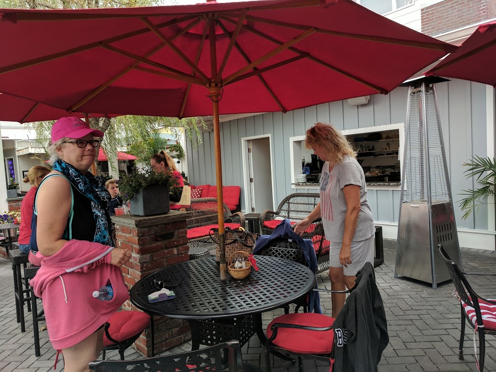 Henris Bar | restaurant | 4113 Pleasure Ave, Sea Isle City, NJ 08243, USA | 6092632233 OR +1 609-263-2233