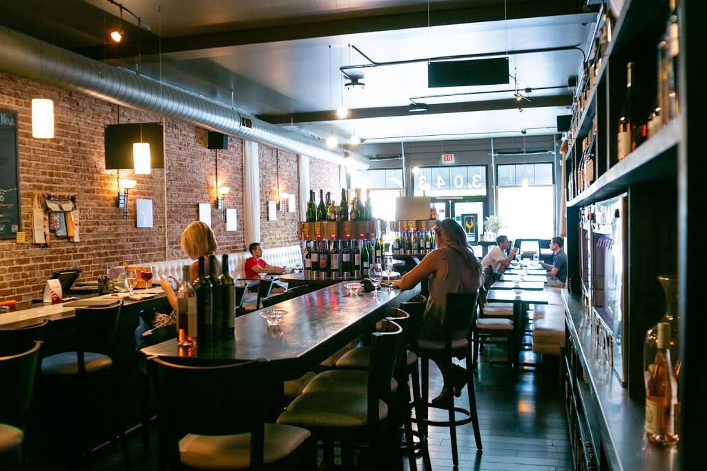 Splash Wine Lounge and Bistro | night club | 3043 University Ave, San Diego, CA 92104, USA | 6192960714 OR +1 619-296-0714