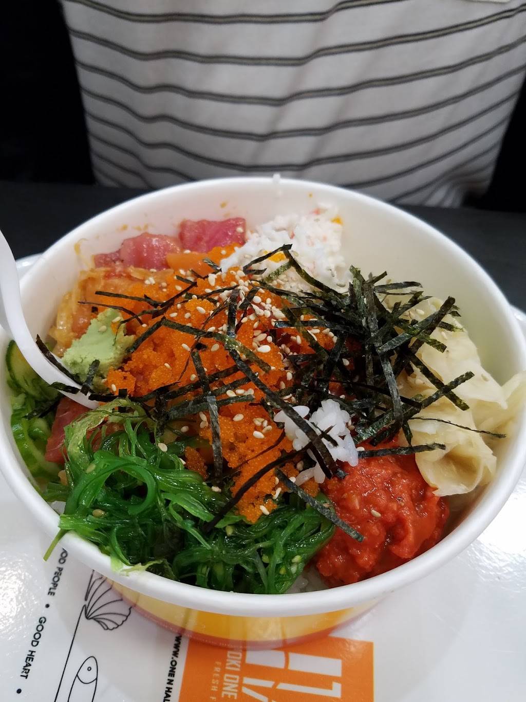 Poki One N Half | restaurant | 131 E Memory Ln, Santa Ana, CA 92705, USA | 6572125587 OR +1 657-212-5587