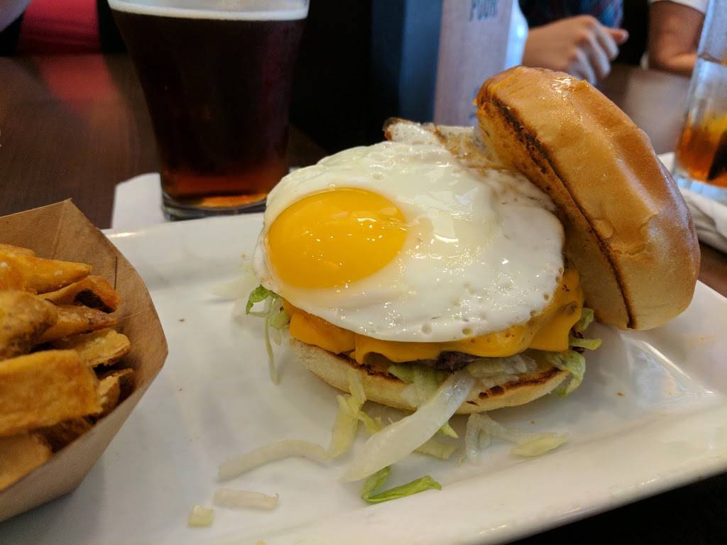 Kelseys Original Roadhouse | restaurant | 821 Paramount Dr, Stoney Creek, ON L8J 2L6, Canada | 9055618891 OR +1 905-561-8891