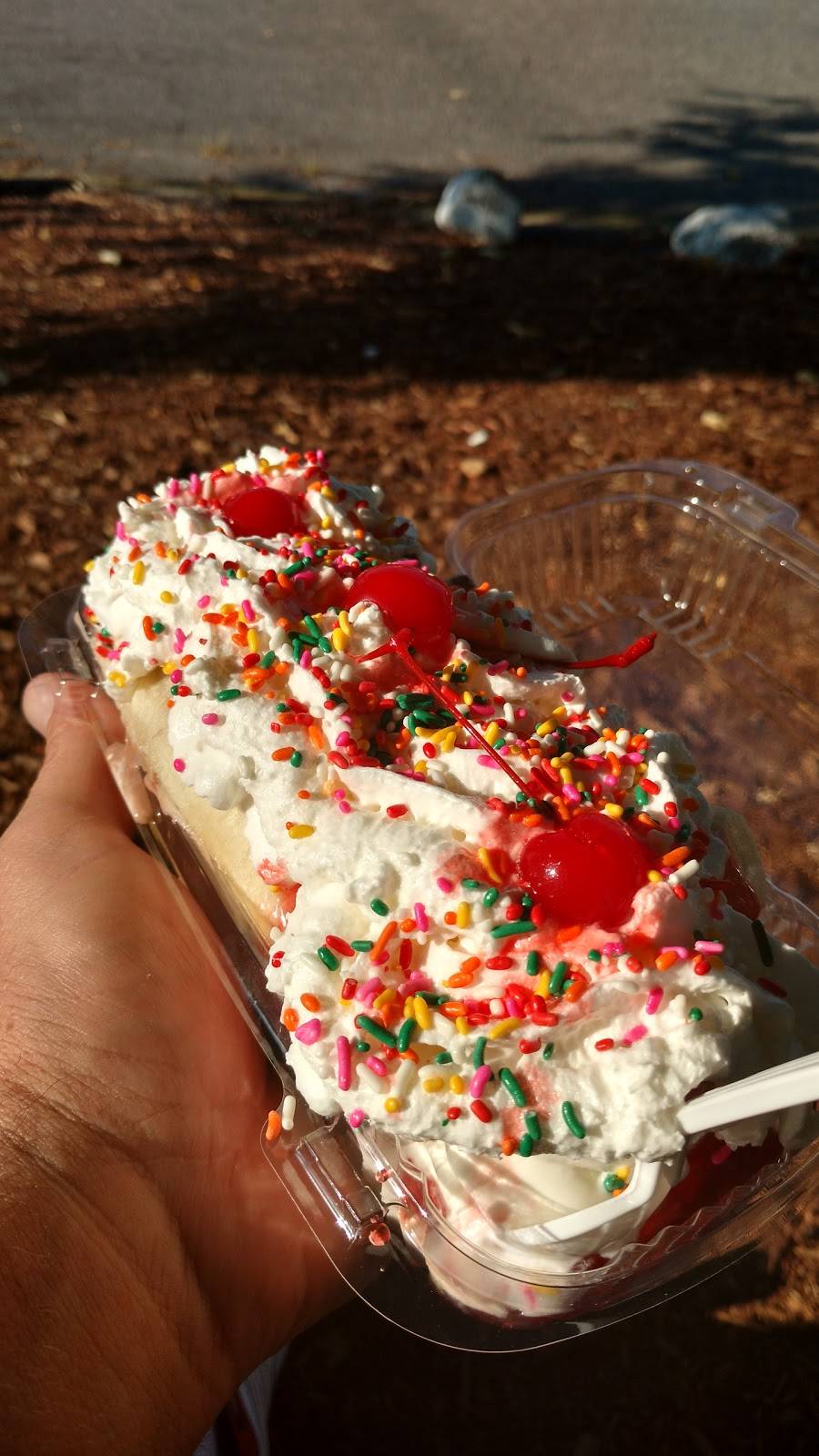 Pirates Cove | restaurant | 74 Providence Rd, Linwood, MA 01525, USA | 5082340700 OR +1 508-234-0700