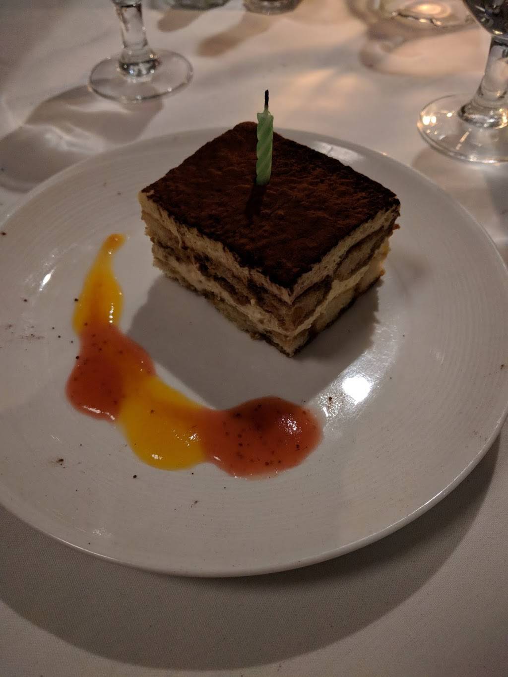 DeCarlos Restaurant | restaurant | 4822 Yuma St NW, Washington, DC 20016, USA | 2023634220 OR +1 202-363-4220