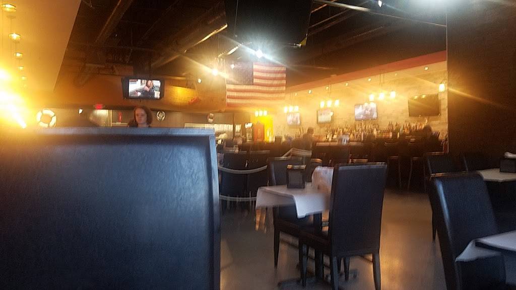 Carolina Crab House | restaurant | 4950 Centre Pointe Dr #146, North Charleston, SC 29418, USA | 8542223888 OR +1 854-222-3888