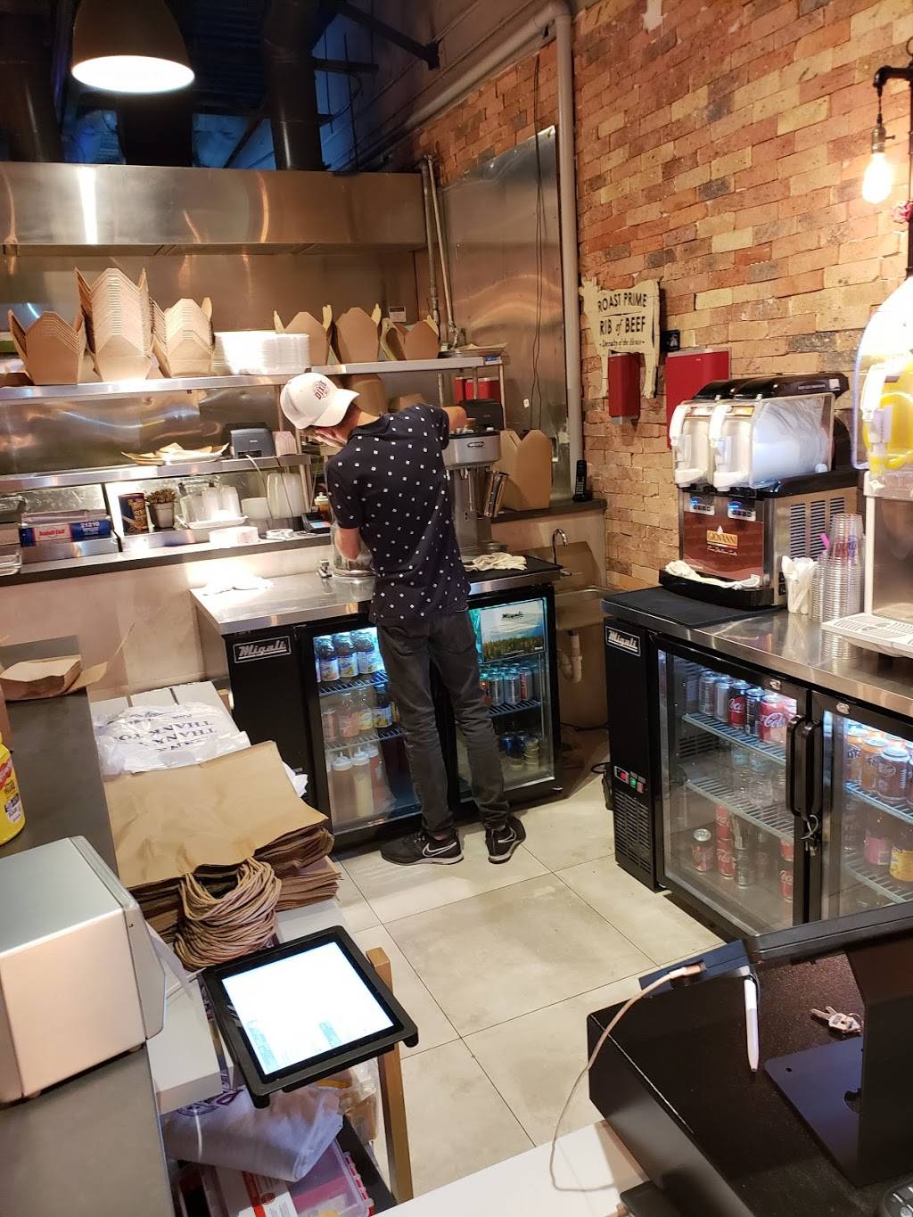 Dixie BBQ | restaurant | 18798 W Dixie Hwy, Miami, FL 33180, USA | 3057602620 OR +1 305-760-2620