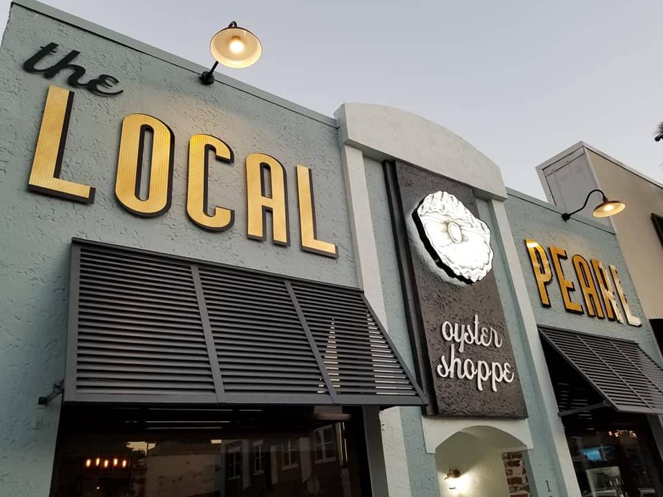 THE LOCAL PEARL OYSTER SHOPPE | restaurant | 124 Canal St, New Smyrna Beach, FL 32168, USA | 3864446483 OR +1 386-444-6483