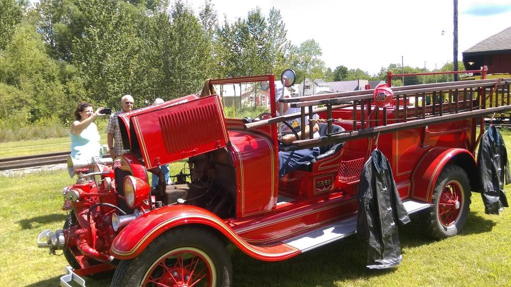 Mountain Bay Bar & Grill | restaurant | Mill St, Eland, WI 54427, USA | 7152532514 OR +1 715-253-2514