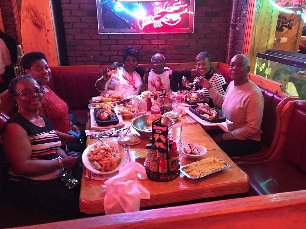 Golden Krust | bakery | 67 S 4th Ave, Mt Vernon, NY 10550, USA | 9146671301 OR +1 914-667-1301