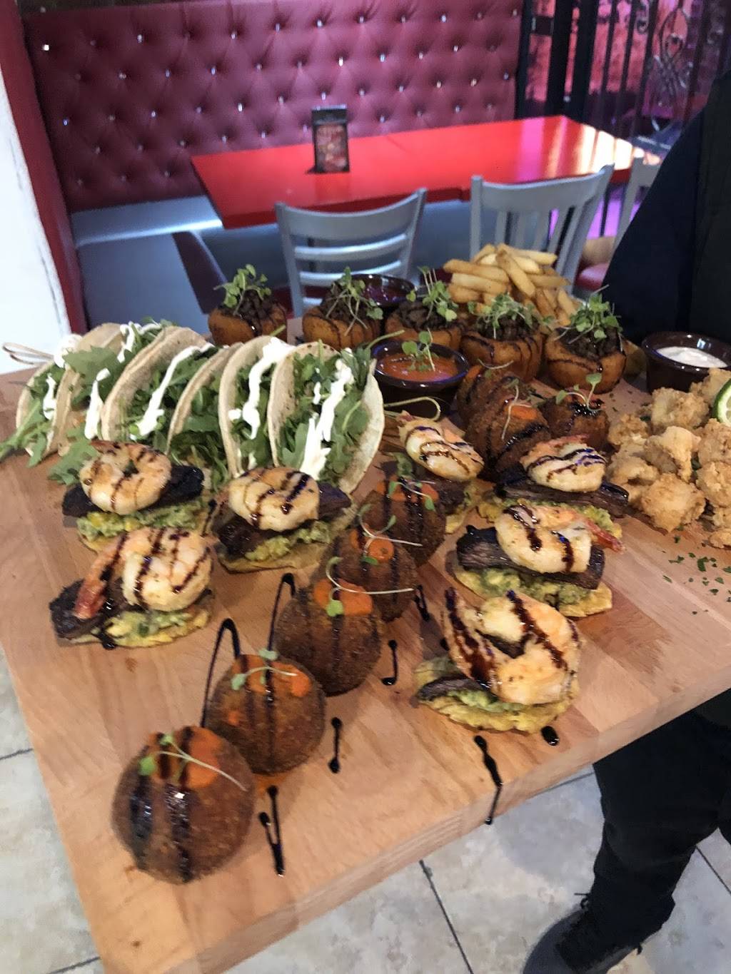 Areitos | restaurant | 2510 Valentine Ave, Bronx, NY 10458, USA | 7186180334 OR +1 718-618-0334