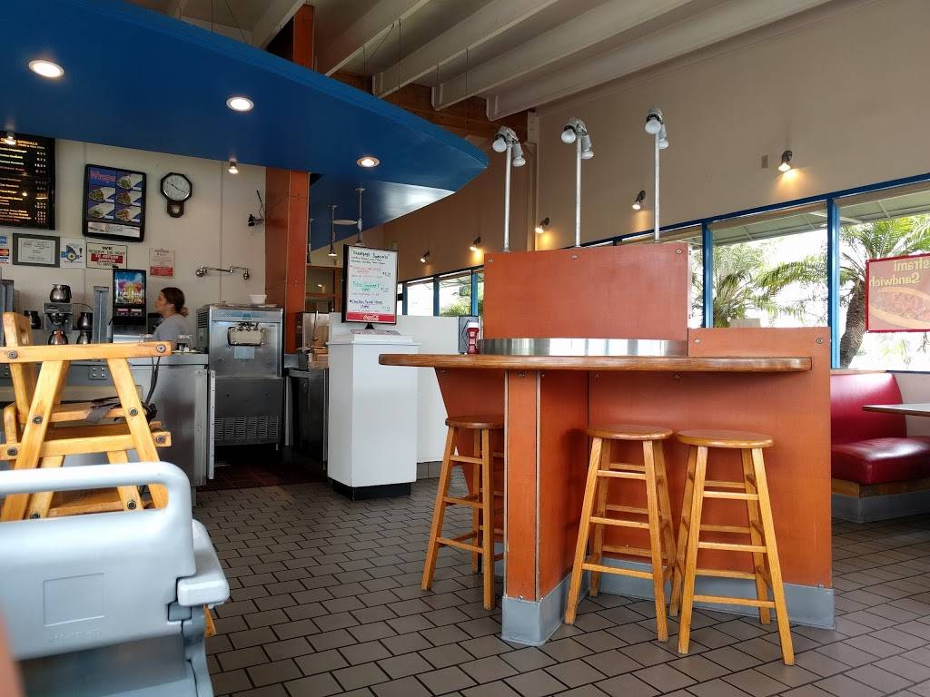 Tomboys Famous Chili Hamburgers | restaurant | 5111 Marine Ave, Lawndale, CA 90260, USA | 3105369225 OR +1 310-536-9225