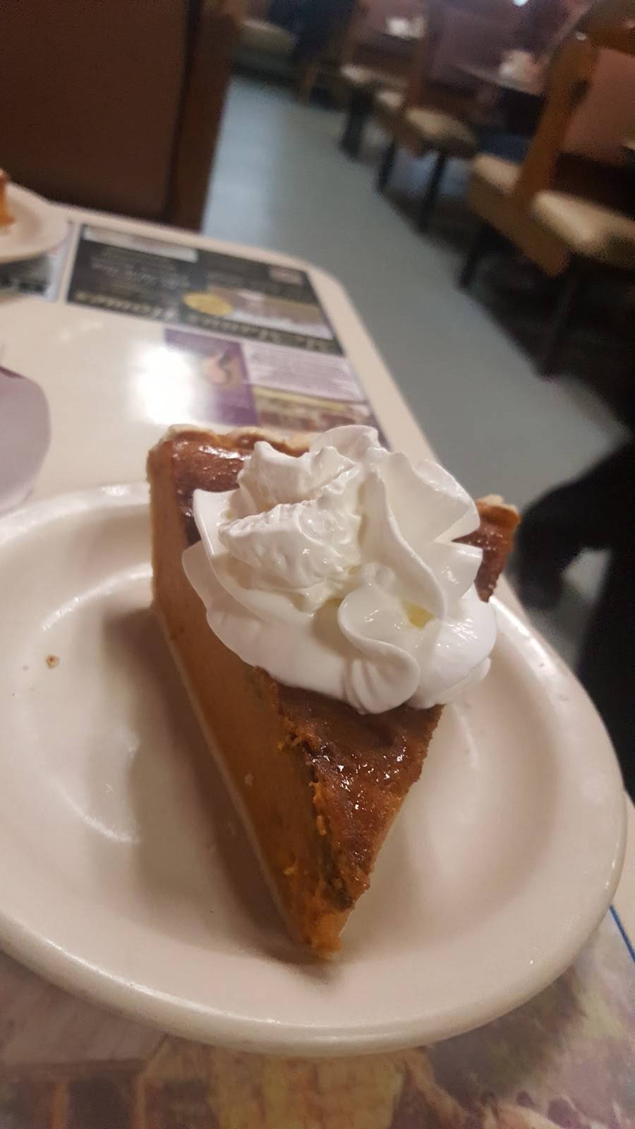 Dutch Country Restaurant | restaurant | 946 Baltimore St, Hanover, PA 17331, USA | 7176321616 OR +1 717-632-1616