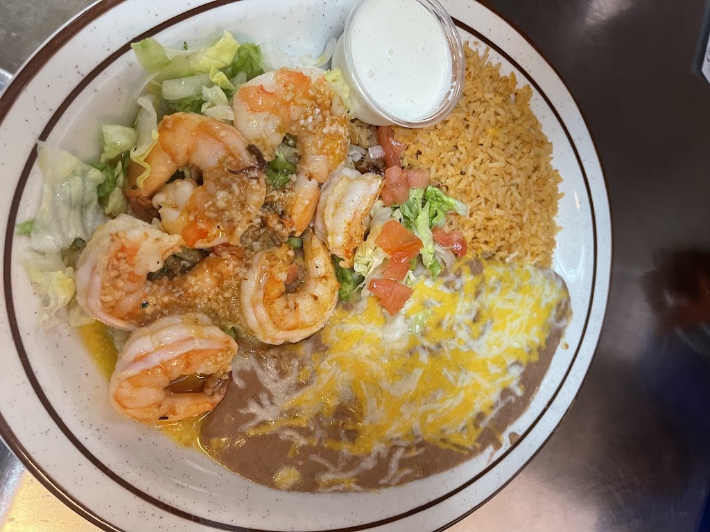 Don Charlys Place | restaurant | 865Guadalupe St, Guadalupe, CA 93434, USA | 8054401677 OR +1 805-440-1677