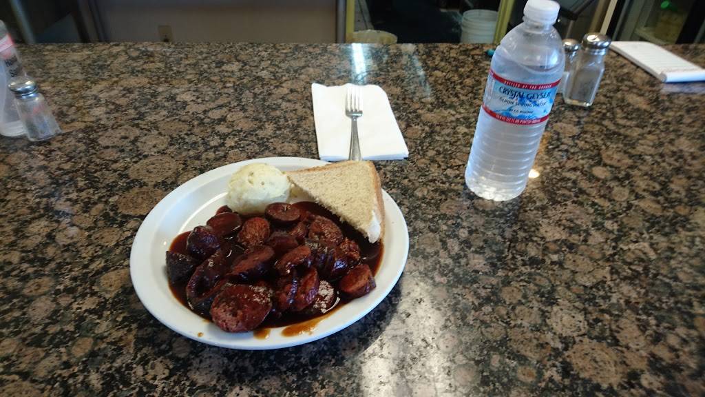 Carmen & Family Bar-B-Q | restaurant | 692 W A St, Hayward, CA 94541, USA | 5108871979 OR +1 510-887-1979