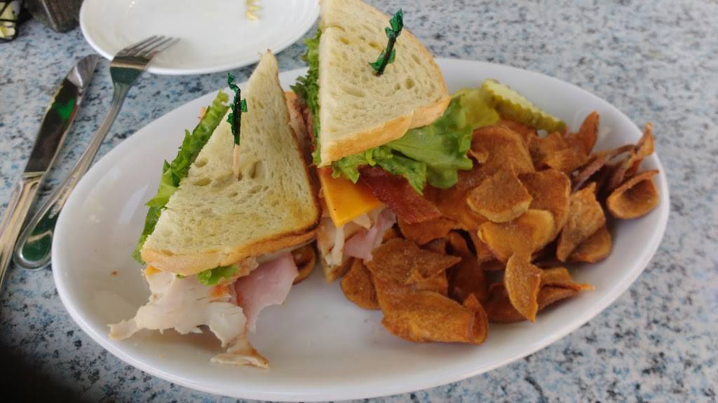 Beaufort Grocery | restaurant | 117 Queen St, Beaufort, NC 28516, USA | 2527283899 OR +1 252-728-3899